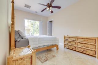 5 Mi to Jupiter Beach Park Poolside Oasis! - 3