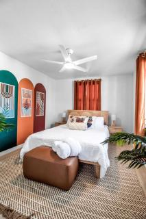 Madeira Beach Family & Pet Friendly Luxury Getaway - Seminole - 8