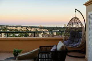 Apartment, with large private terrace and panoramic sea views, in Elviria Hills, Marbella - Marbella - 1
