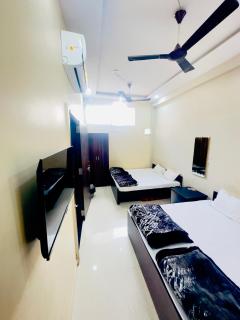 RS Homestay - Ujjain - 0