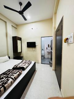 RS Homestay - Ujjain - 1