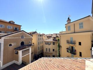 ApartHotel Riviera - LES TOITS D AUGUSTIN - Bright Studio with A C - Old town - Nizza - 0