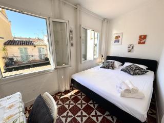 ApartHotel Riviera - LES TOITS D AUGUSTIN - Bright Studio with A C - Old town - Nizza - 9