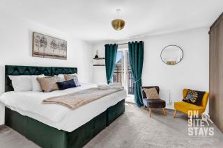 OnSiteStays - 4 Large Bedrooms 3 Bathrooms 1 WC Parking Garden & Wifi - Basildon - 3