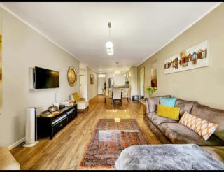 Modern Canal View 2 Bed 2 Bath - 0