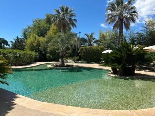 Domaine De Respelido - Carros - 0