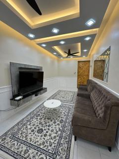 Ahnaf Guesthouse - Sitiawan - 0
