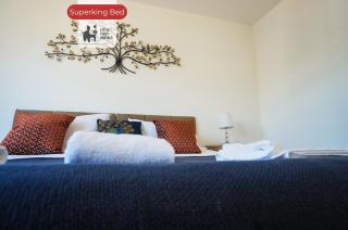 2 Bedroom Apartment By Littlepiggyrentals Short Lets & Serviced Accommodation Peterborough With Fast Wi-Fi & Free Parking - Peterborough - 1