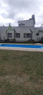 Casa vacacional con pileta y quincho - El Mollar - Cerrillos - 5