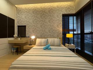 Designer Touch Luxurious Stay with Infinity Pool - 3