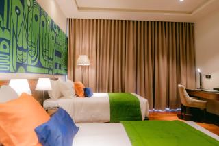 Waters Edge Hotel - Sri Jayewardenepura Kotte - 1