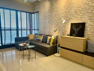 Designer Touch Luxurious Stay with Infinity Pool - Petaling Jaya - 9