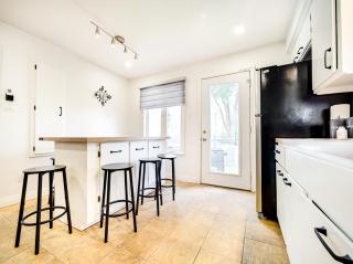 Amazing 8-Bedrooms in Homa Montreal 40 - Montréal - 4