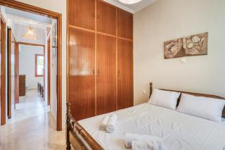 Aelia Veranda - Kómi - 8