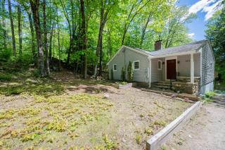 Beautiful Serene Lake House! - Barrington - 4