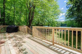 Beautiful Serene Lake House! - Barrington - 3