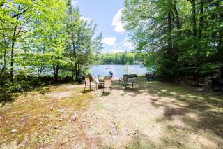 Beautiful Serene Lake House! - Barrington - 0