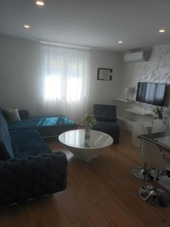 LUXURY L&F Apartments - 8