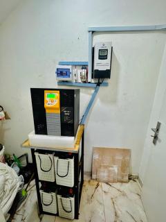 Luxury 2 Bedroom Apartment with - 24hrs POWER, Security, Wi-Fi - Lekki - 4