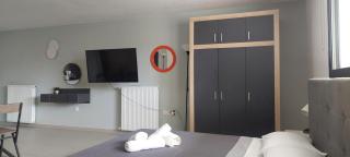 Ground-Floor Studio Apartment - Neos Marmaras - 4