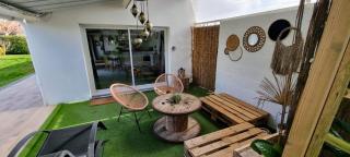 Ty Grain de Sel : logement privatif avec piscine, jardin et patio - Chauvé - 6