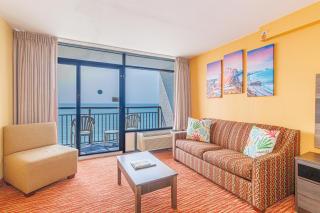 Oceanfront King Suite- Impeccable Views-Landmark 1230 - Myrtle Beach - 9