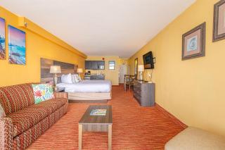 Oceanfront King Suite- Impeccable Views-Landmark 1230 - Myrtle Beach - 7