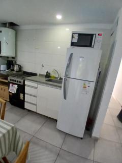 Apartamento LH Cómodo y moderno Cerca del aeropuerto Ezeiza ex fader - Luis Guillón - 2