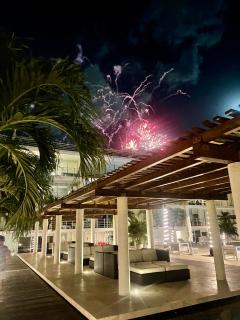 Spacious and modern 3BR, Pools, gym and prívate parking next to beach - Playa del Carmen - 9