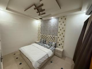 Signatures Guest House - Karachi - 3