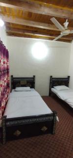 Hunza Backpacker Inn - Karimabad Hunza - 6
