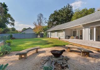 Family Holiday Home in Randburg - Johannesburg - 9