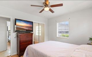 Spacious Home With King Bed Near Stadium - 5