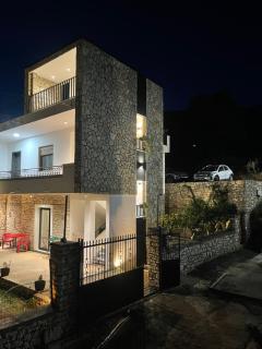 COMFORT GUEST ROOMS Vila HM - Saranda - 1