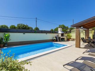 Holiday Home Laura by Interhome - Pula - 3