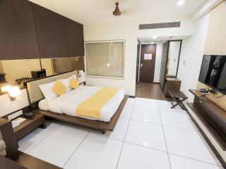 Townhouse Oak Hotel Surya Vadodara - Vadodara - 6