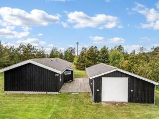 Holiday Home Aja - 900m from the sea by Interhome - Løkken - 2