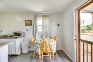 4 Mi to Rio Grande Bosque Farms Home with Patio! - Los Lunas - 7