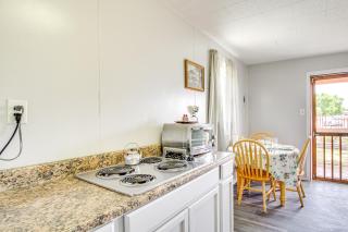 4 Mi to Rio Grande Bosque Farms Home with Patio! - Los Lunas - 3