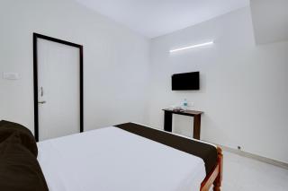 Hotel O Eswar Guest House Padur - Chennai - 4