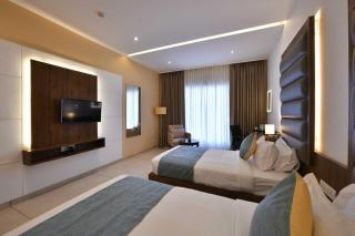 Palette Hotel Morbi - Morbi - 1