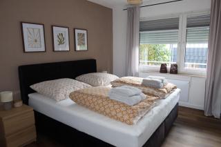 Frisch renoviertes, modernes 2Zi Apartment mit Balkon, Boxspringbett in Kliniknähe! - Bad Oeynhausen - 9