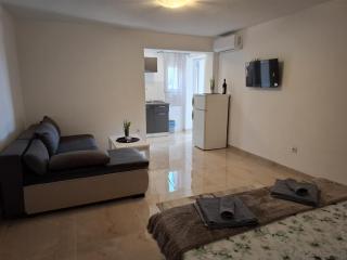 Apartmani Ivan Šajnović - Gornji Karin - 3