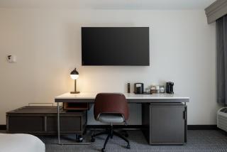 Courtyard by Marriott North Charleston Airport Coliseum - Charleston - 1