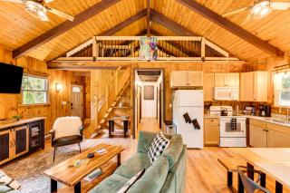 2 Mi to Conway Cozy Cabin with Grill and Yard! - 4