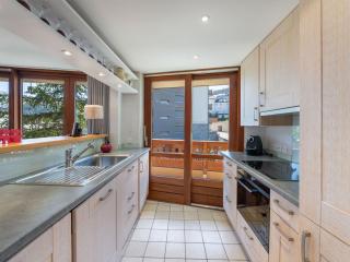 Appartement skis aux pieds à Courchevel avec balcon et parking - FR-1-564-26 - Courchevel - 3