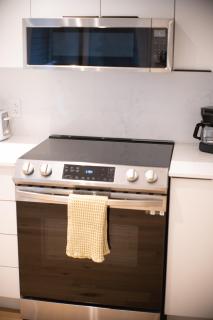Beautiful 3 BedRooms 2min From METRO - Perfect for the GrandPrix - Montreal - 9