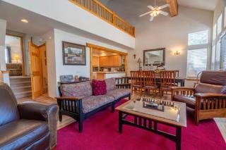 RR-Hideaway_Down_Cyn 104 - June Lake - 0