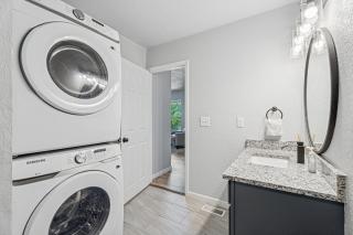 6BR Home w Oven 12mins to OKC Safari Lights #60 - 6