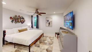 Modern 2BR Retreat Near Emory & Downtown ATL - Atlanta - 0